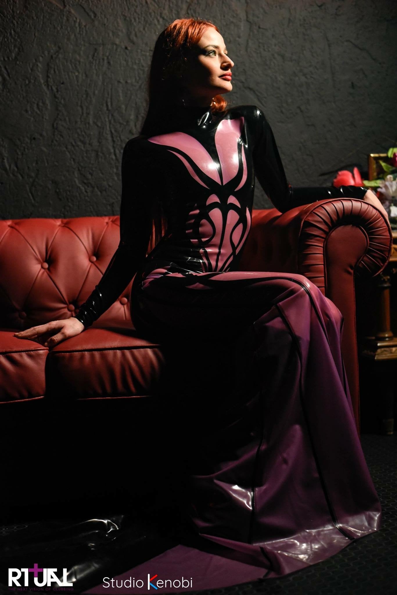 Imperatrice Gown – VinNoir latex