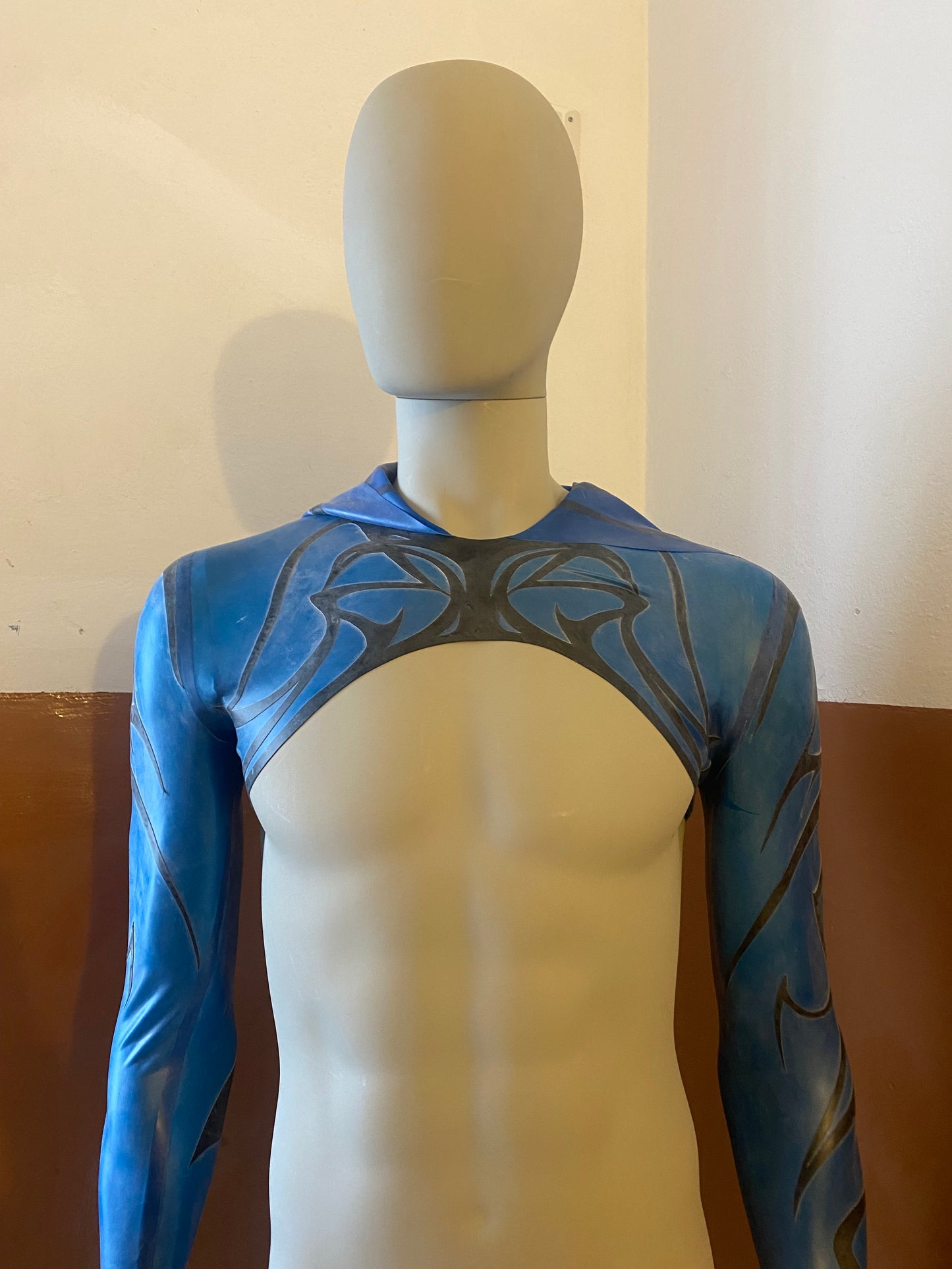 Silenzio Hooded crop top (No Scarf)