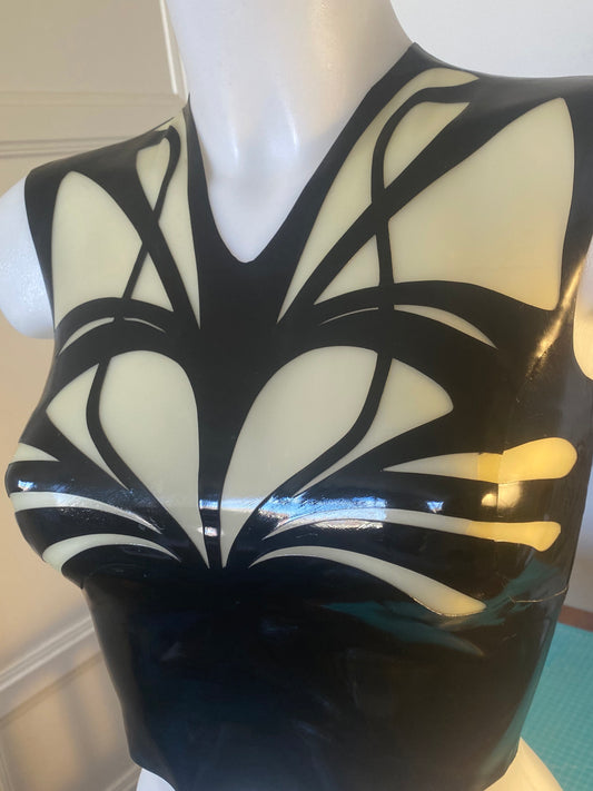 Sinfonia Crop Top V Neck