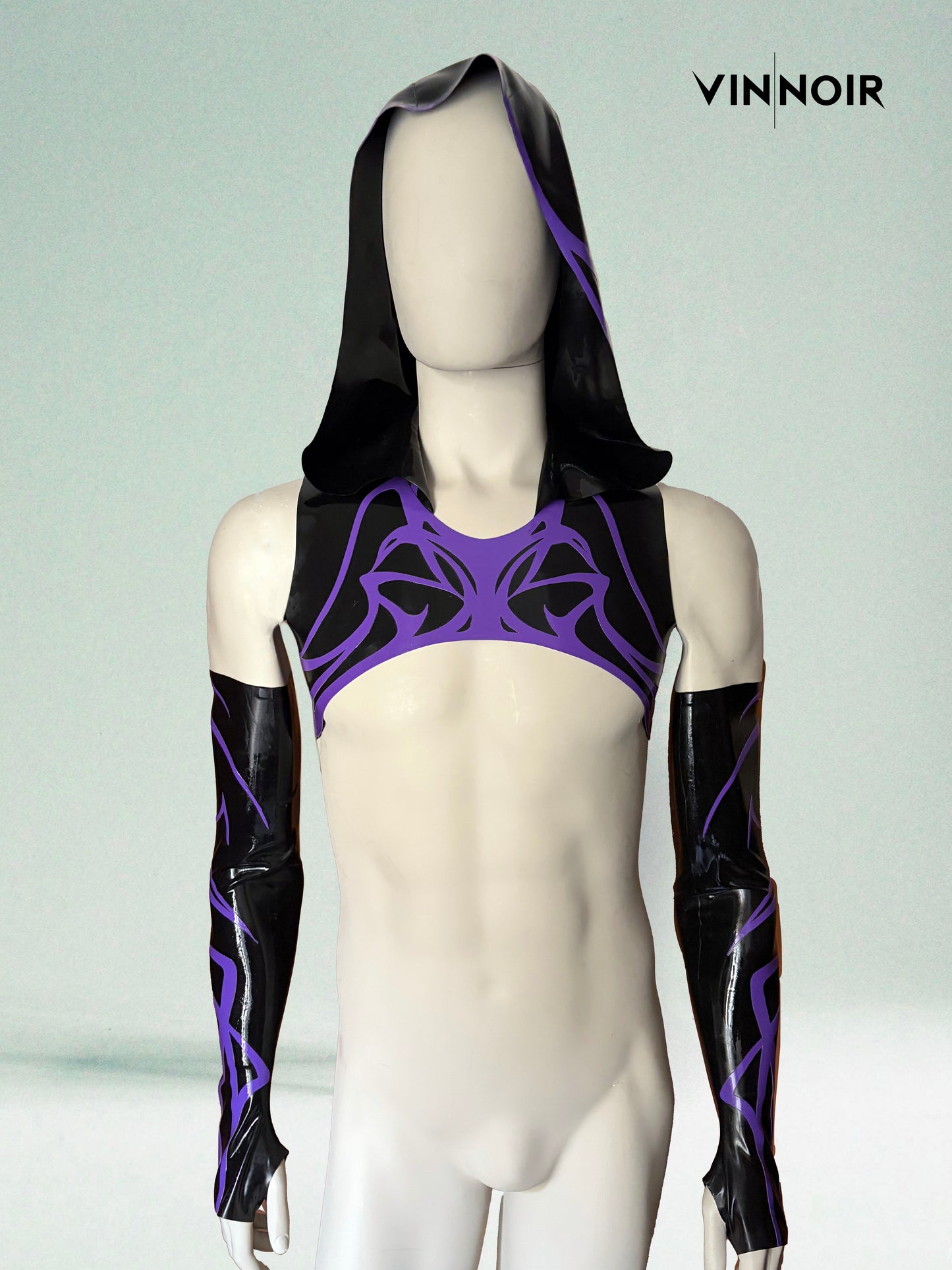 Silenzio Hooded sleeveless crop top